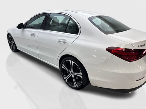 Used 2025 Mercedes-Benz C 300 Sedan image 14
