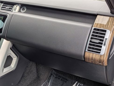 Used 2020 Land Rover Range Rover image 28