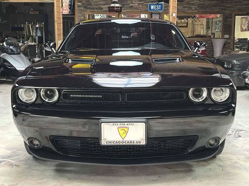 Used 2018 Dodge Challenger SXT Plus RWD image 5