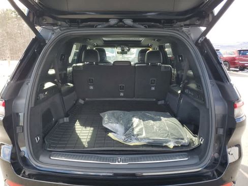 Used 2024 Jeep Grand Cherokee L Summit w/ Advanced Protech Group IV image 11