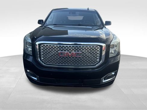 Used 2015 GMC Yukon Denali w/ Touring Package image 3