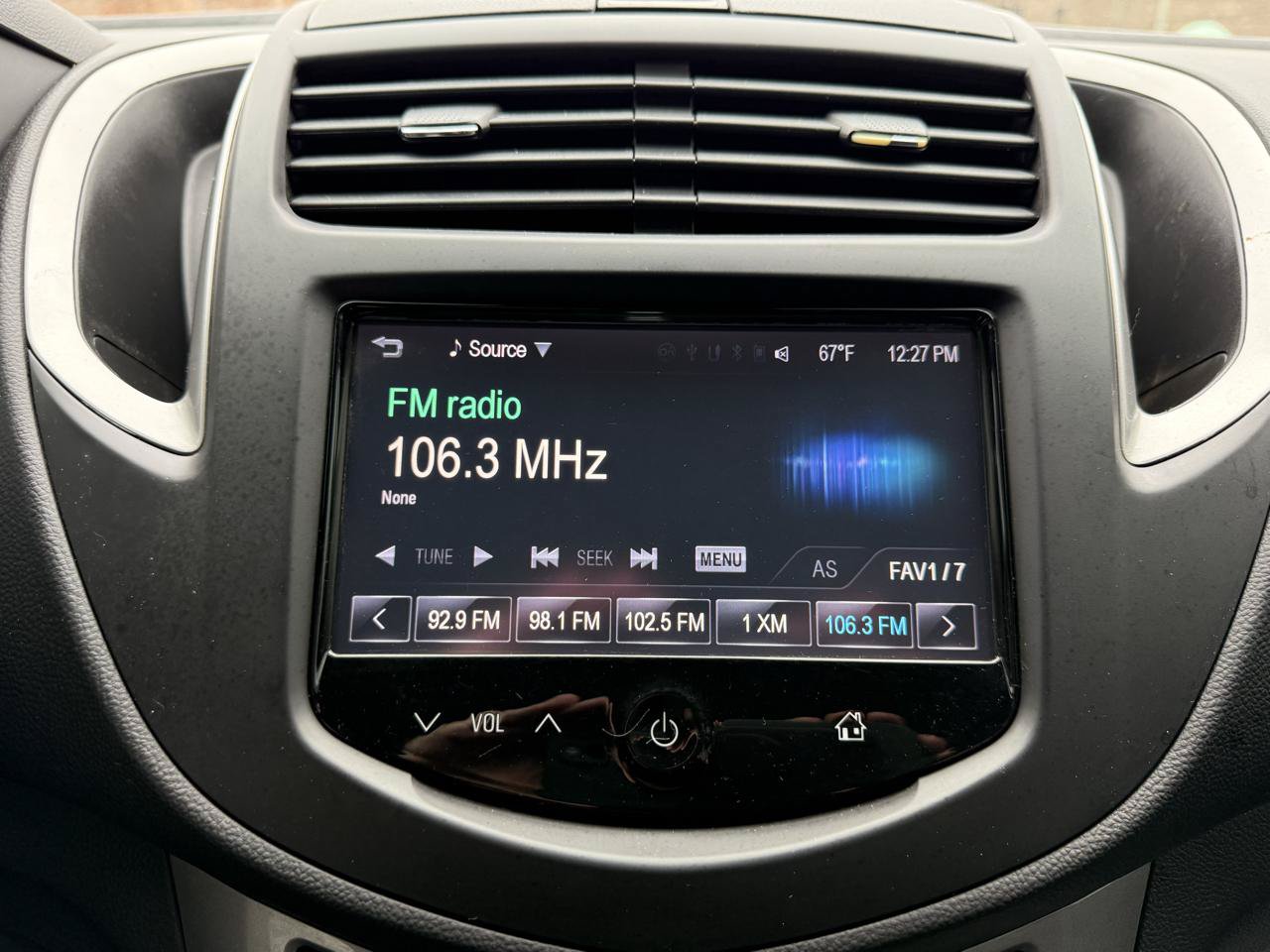 Used 2016 Chevrolet Trax LT w/ LT Convenience Package FWD image 9