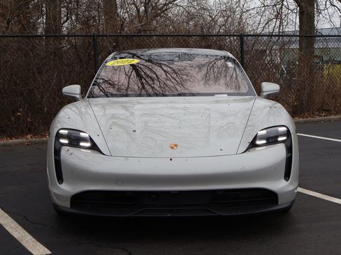 Used 2022 Porsche Taycan image 2