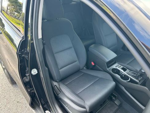 Used 2018 Hyundai Tucson Value FWD image 16