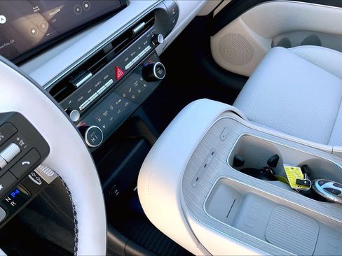 Certified 2026 Hyundai Palisade Calligraphy image 16