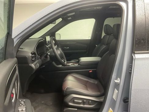 New 2025 Honda Pilot Black Edition image 12