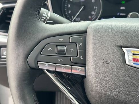 Used 2025 Cadillac XT6 Premium Luxury w/ Technology Package image 8