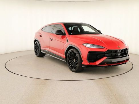 Used 2025 Lamborghini Urus SE AWD/4WD image 10