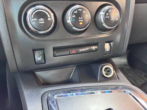 Used 2014 Dodge Challenger R/T RWD image 26