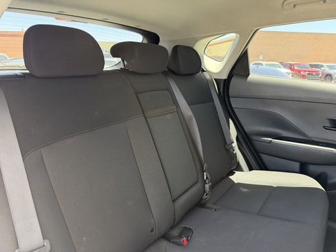 Used 2025 Hyundai Kona SEL AWD/4WD image 37