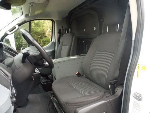 Used 2019 Ford Transit 250 130 Low Roof RWD image 4