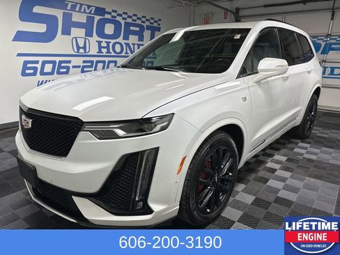 Used 2024 Cadillac XT6 Sport w/ Technology Package image 1