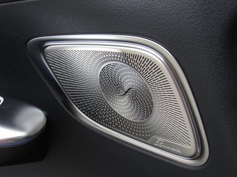 New 2025 Mercedes-Benz GLC 300 4MATIC image 36