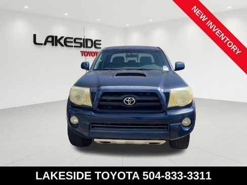 Used 2006 Toyota Tacoma PreRunner RWD image 2