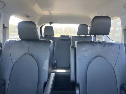Used 2024 Toyota Grand Highlander XLE image 14