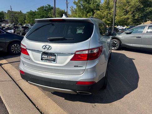 Used 2016 Hyundai Santa Fe SE w/ Option Group 03 AWD/4WD image 9