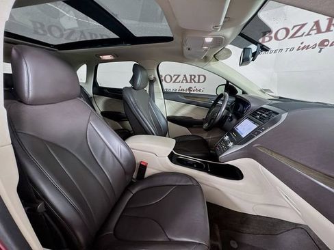 Used 2018 Lincoln MKC Reserve image 33