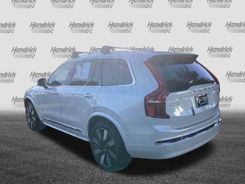Certified 2025 Volvo XC90 T8 Plus w/ Protection Package Premier image 8