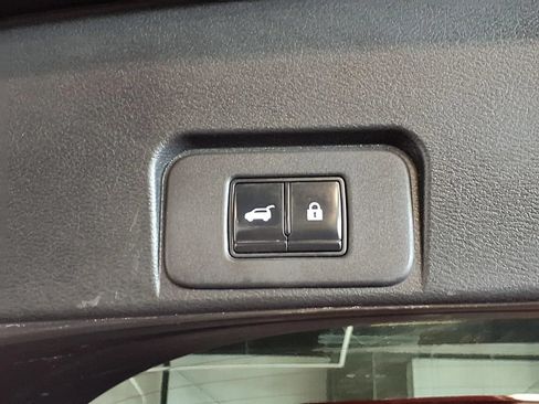 Used 2021 Nissan Rogue SL w/ Premium Package AWD/4WD image 7
