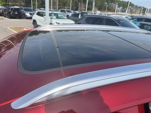 Used 2022 Buick Envision Avenir w/ Technology Package II image 5