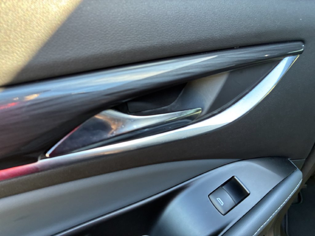 Used 2023 Buick Enclave Essence FWD image 23