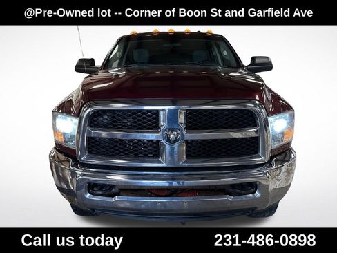 Used 2017 RAM 2500 Tradesman w/ Chrome Appearance Group AWD/4WD image 8