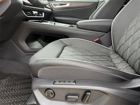 New 2025 Volkswagen Atlas SEL Premium R-Line image 19