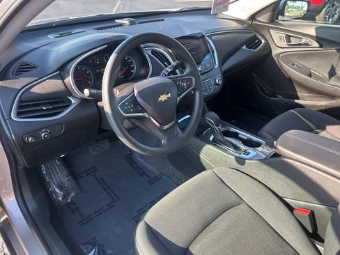 Used 2025 Chevrolet Malibu LT image 22