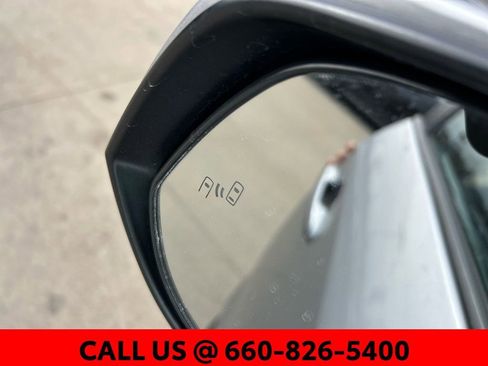 Used 2025 Toyota RAV4 XLE image 13