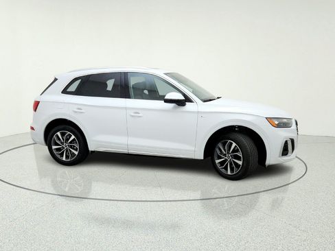 Used 2023 Audi Q5 2.0T Premium w/ Convenience Package AWD/4WD image 6