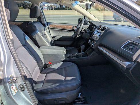 Used 2018 Subaru Outback 3.6R Limited image 23