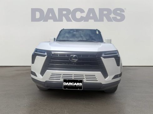 Used 2024 Lexus GX 550 w/ Cold Area Package AWD/4WD image 2