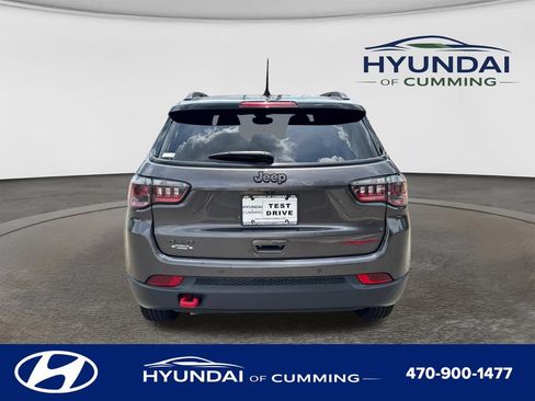 Used 2023 Jeep Compass Trailhawk AWD/4WD image 7