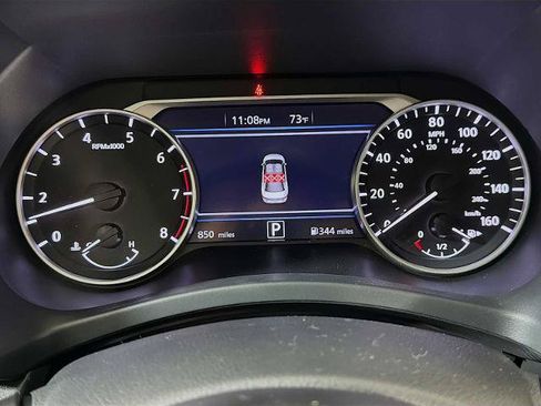 Certified 2025 Nissan Sentra SV w/ Trunk Package FWD image 10