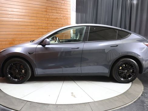 Used 2023 Tesla Model Y Long Range image 58