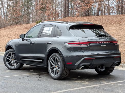 Certified 2026 Porsche Macan AWD/4WD image 3