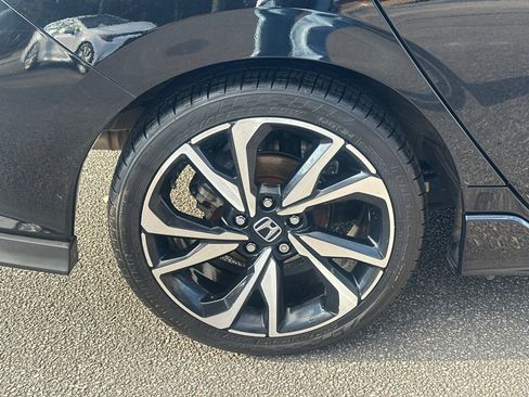 Used 2017 Honda Civic Sport image 17