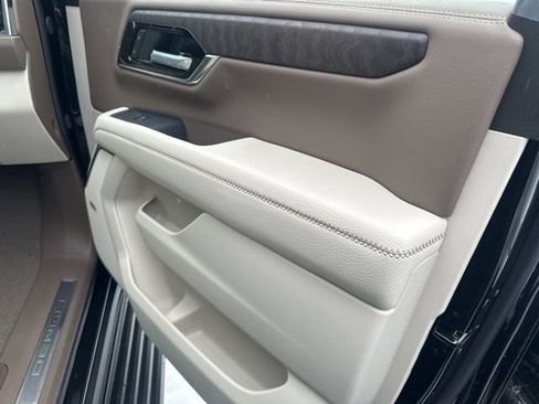 New 2026 GMC Yukon XL Denali w/ Sun & Power Step Package image 32