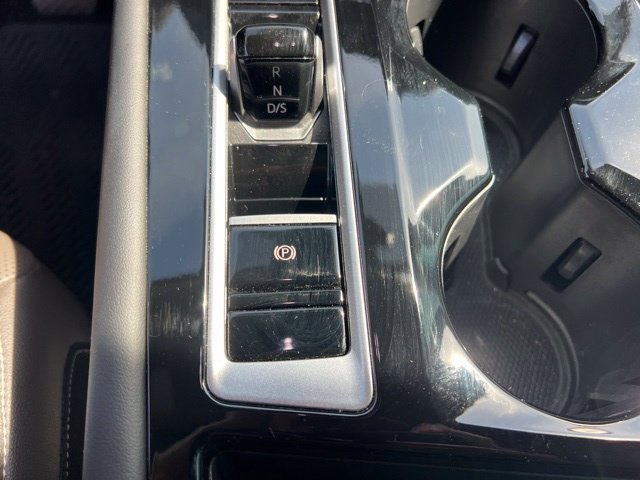 Used 2024 Volkswagen Atlas SEL AWD/4WD image 24