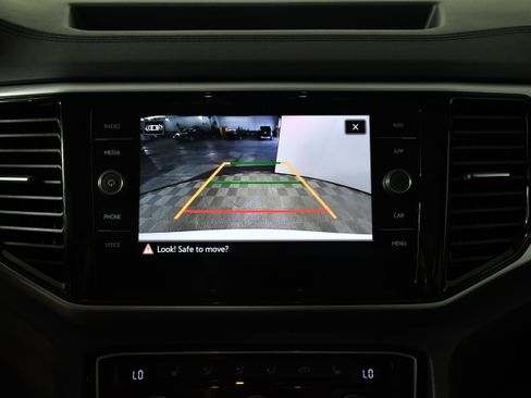 Used 2023 Volkswagen Atlas Cross Sport SEL image 16