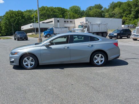 Used 2023 Chevrolet Malibu LT FWD image 5