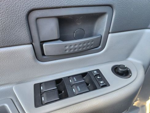 Used 2008 Dodge Durango SXT image 29