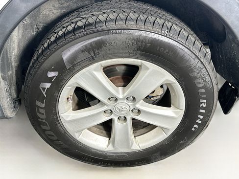 Used 2013 Toyota RAV4 XLE image 11