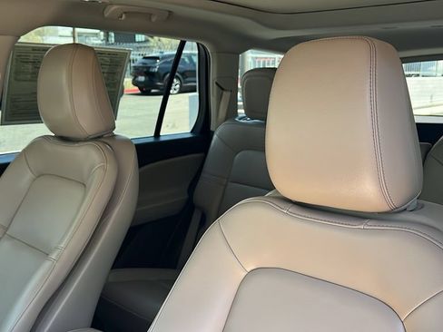 Certified 2024 Lincoln Aviator 2WD w/ Premium Package image 14