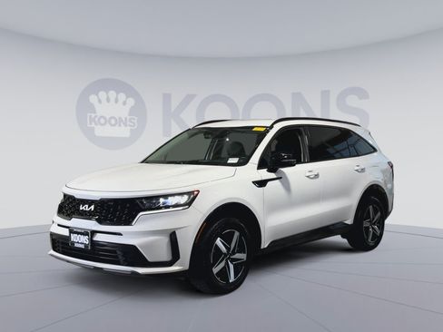 Used 2022 Kia Sorento S FWD image 5