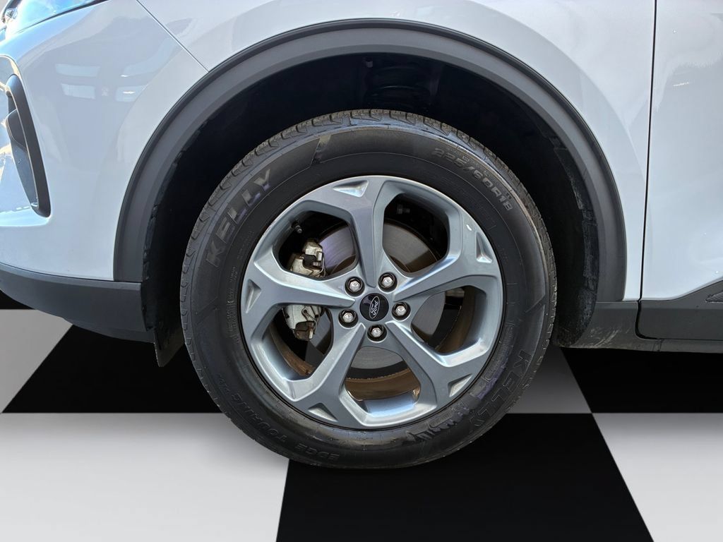 Used 2025 Ford Escape ST-Line AWD/4WD image 14