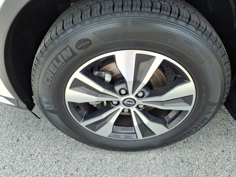 Used 2024 Nissan Murano SV AWD/4WD image 5