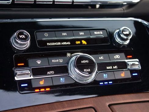 Used 2024 Lincoln Navigator Black Label image 34