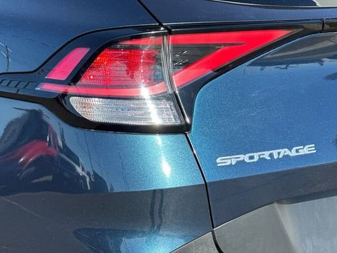 Used 2023 Kia Sportage EX image 24
