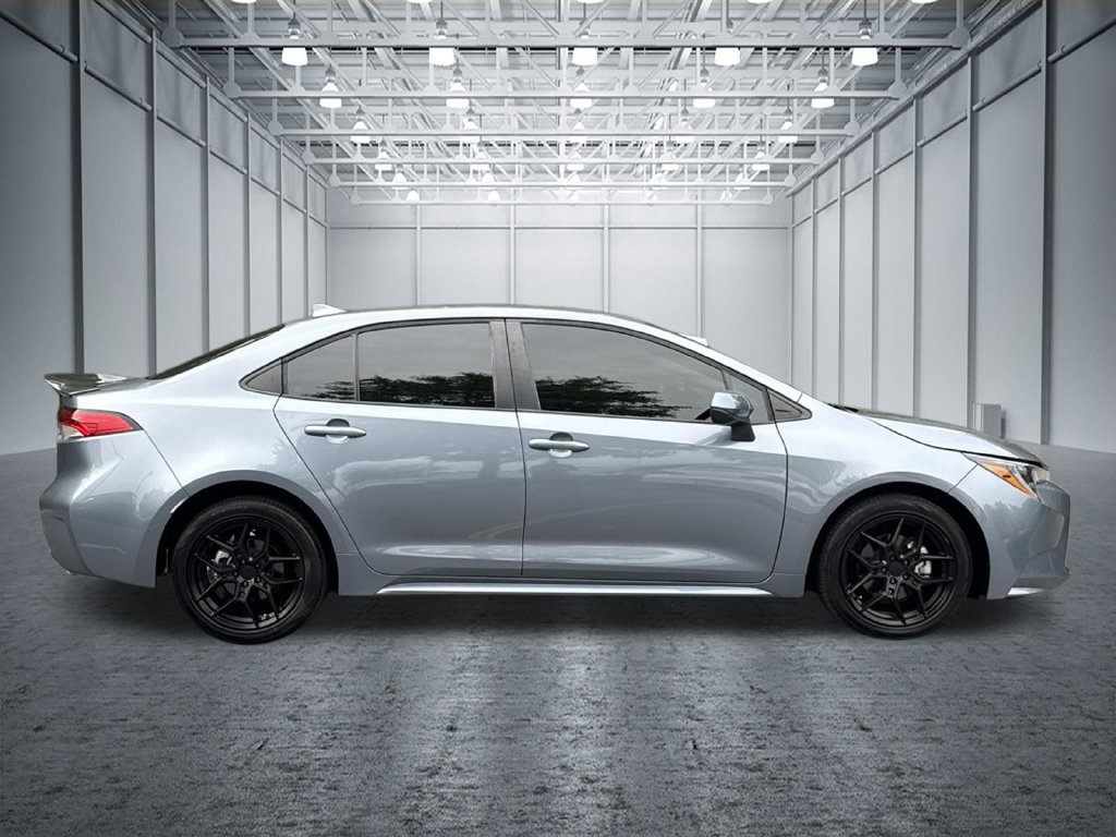 Used 2024 Toyota Corolla LE FWD image 8